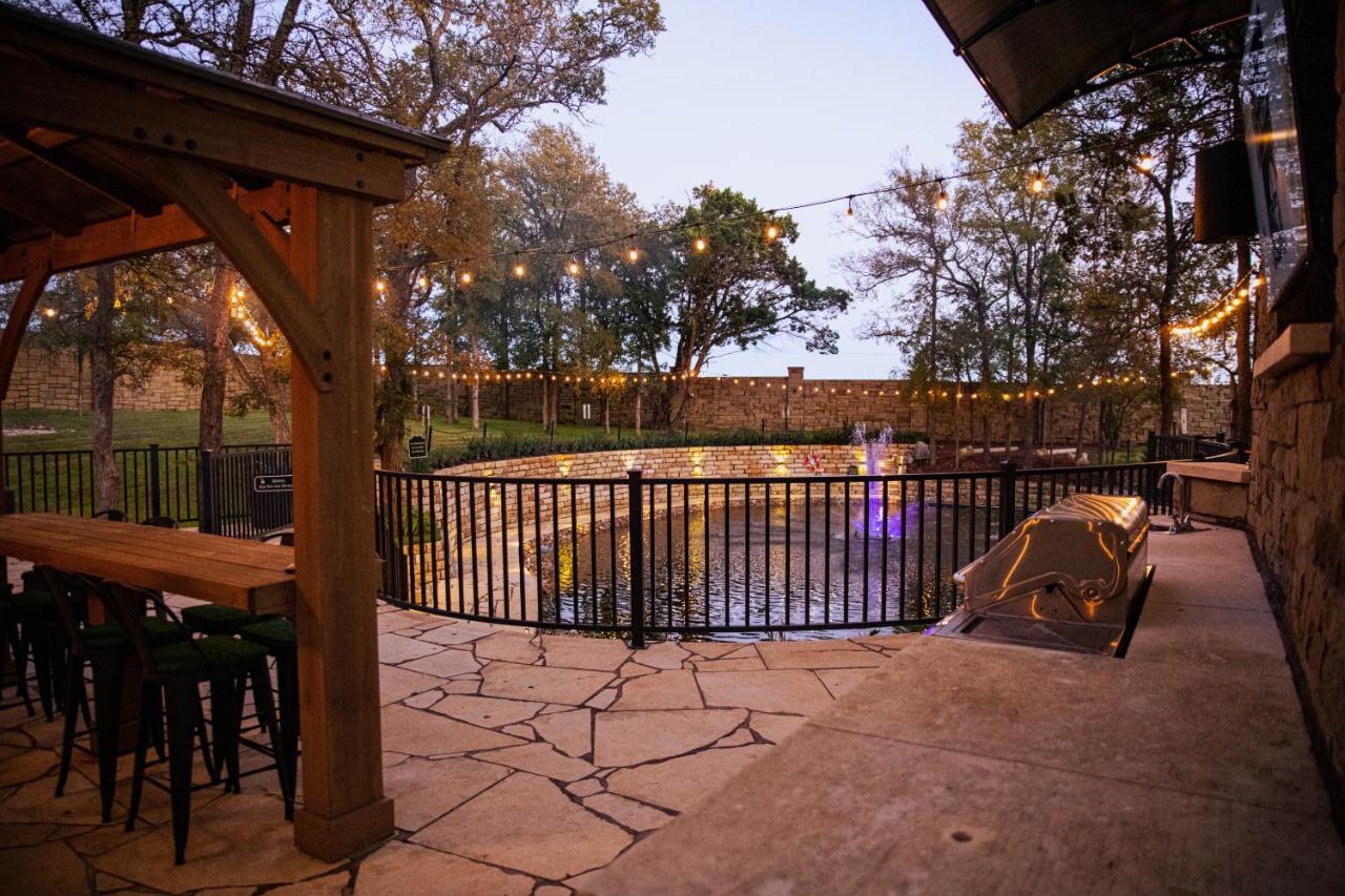 7744 Ranch Glamping Resort Остин Екстериор снимка